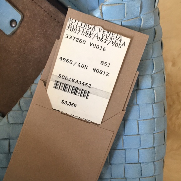 BOTTEGA VENETA Baby Blue Dumpling Purse - Picture 6 of 9